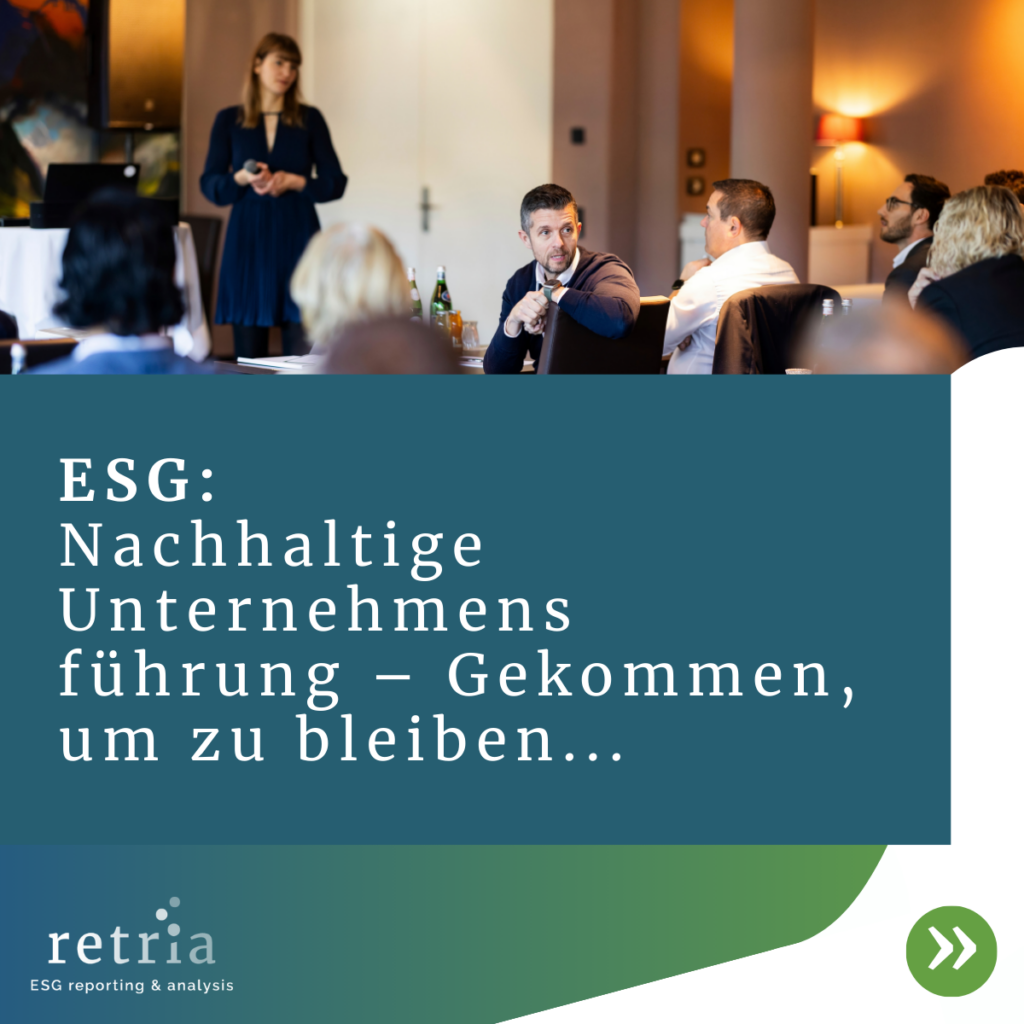 Foto einer Präsentation, zeigt Menschen, Titel davor: ESG: Nachhaltige Unternehmensführung - Gekommen um zu bleiben...