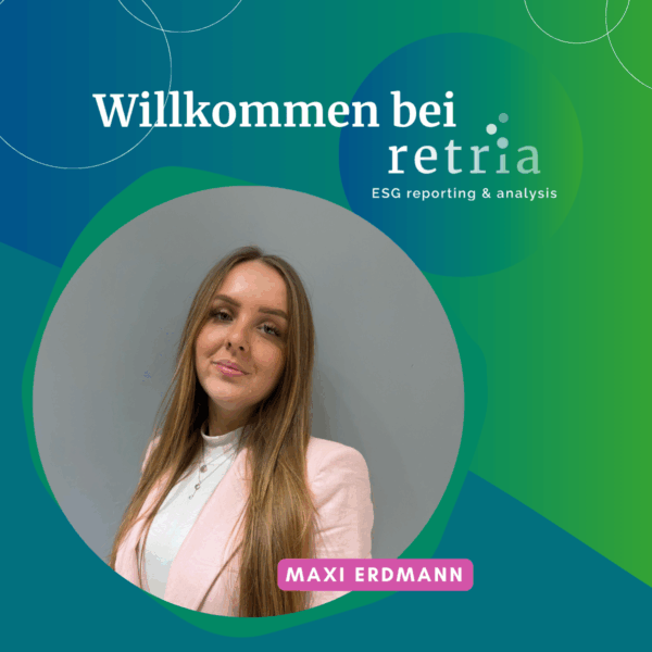 Ein Foto von Maxi Erdmann, kreisrund ausgeschnitten. Darüber steht in weißer Schrift: Willkommen bei retria. Der Hintergrund ist ein blaugrüner Farbverlauf.